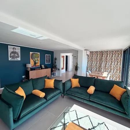 Apartamento - Dans Bas De Avec Piscine Pres De Monaco Èze