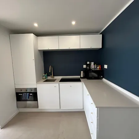 Apartamento - Dans Bas De Avec Piscine Pres De Monaco Èze